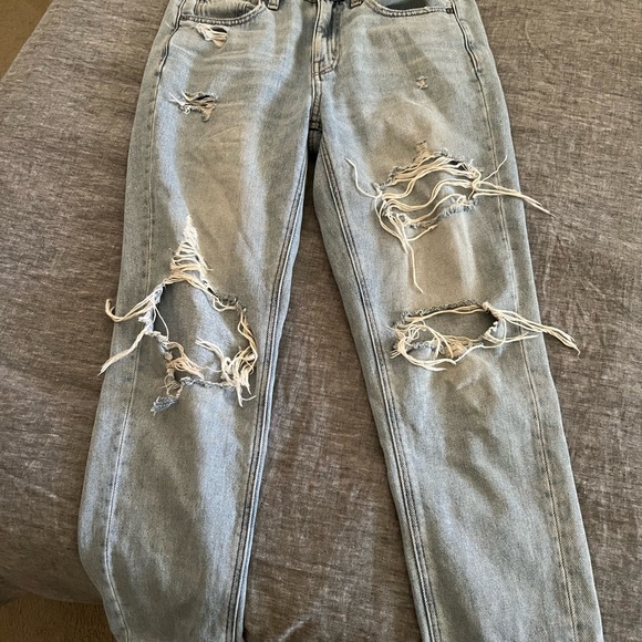 AE High-rise distressed jeans - Picture 3 of 7